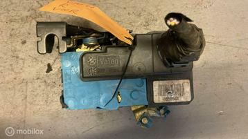Deurslot mechaniek rechtsvoor Volvo V70 II ('00-08) 8650544 beschikbaar voor biedingen