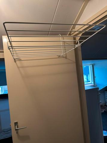 Handig wasrek voor over de deur – ruimtebesparend en stevig beschikbaar voor biedingen