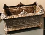 Gietijzeren antieke jardiniere ., Antiek en Kunst, Ophalen