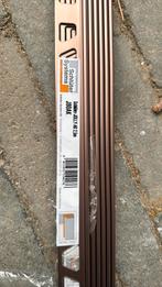 Tegelsstrips bronz 2,5m, Doe-het-zelf en Verbouw, Plinten en Afwerking, Ophalen, Zo goed als nieuw, Overige materialen, Plinten