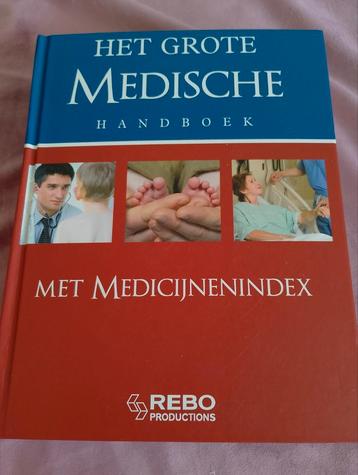 Het grote medische handboek beschikbaar voor biedingen