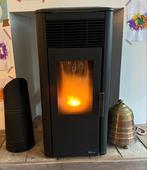 Royal Pelletkachel - Beschikbaar vanaf 6 januari, Ophalen, Zo goed als nieuw, Pelletkachel, Vrijstaand