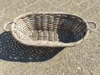 Rieten ovale mand, Huis en Inrichting, Woonaccessoires | Schalen en Manden, Ophalen of Verzenden, Gebruikt, Ovaal, Riet