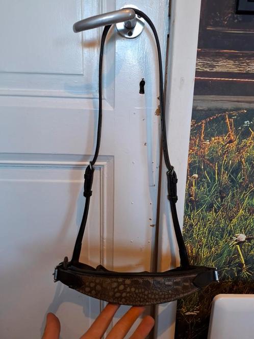 Neusriem met een leuke krokodillen print. Maat full, Dieren en Toebehoren, Paarden en Pony's | Hoofdstellen en Tuigage, Zo goed als nieuw