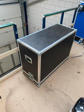 Stolpcase kunstof technocase speaker flightcase. beschikbaar voor biedingen