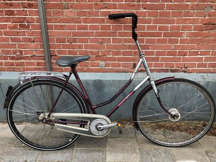 Batavus 28inch - 53 frame, Fietsen en Brommers, Fietsen | Dames | Damesfietsen, Zo goed als nieuw, Batavus, 53 tot 56 cm, Ophalen of Verzenden