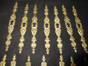 mooie Vintage kast beslag sleutelplaat kastbeslag messing beschikbaar voor biedingen