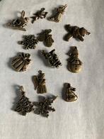 28 goudkleurige bedeltjes thema kerst en divers, Hobby en Vrije tijd, Kaarten | Zelf maken, Ophalen of Verzenden, Nieuw, Kerst