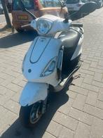 Piaggio fly 2012 opknapper - geen wok, Fietsen en Brommers, Scooters | Piaggio, Ophalen