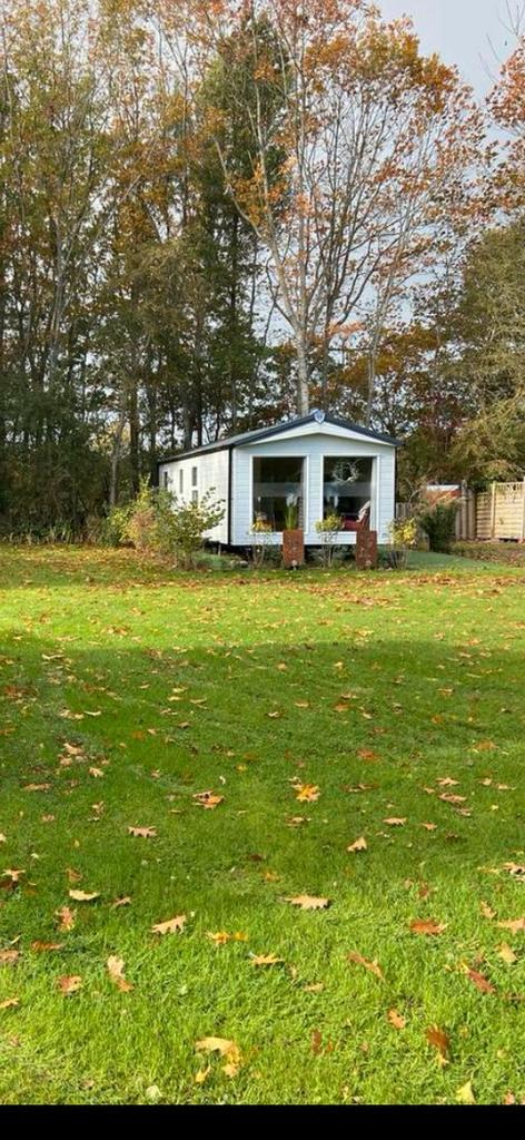 Te Koop Nw chalet met staanplaats Vledder Drenthe, Vakantie, Campings, Dorp, In bos, Huisdier toegestaan, Kinderbed, Speeltuin
