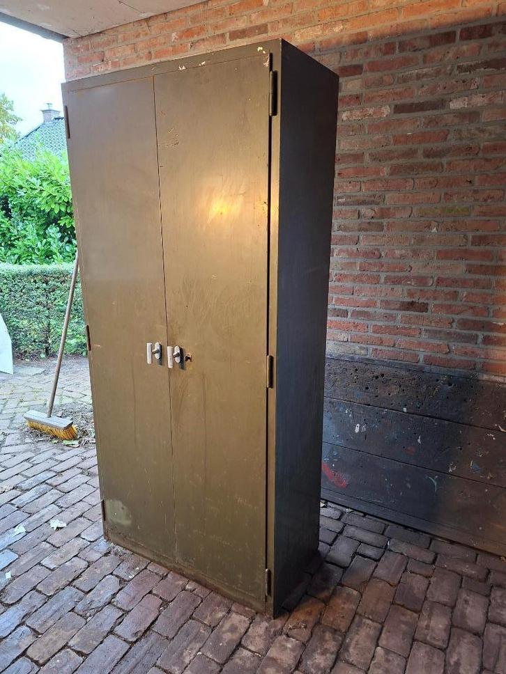 Degelijke stalen Blerk archiefkast/ werkplaatskast!, Huis en Inrichting, Kasten | Roldeurkasten en Archiefkasten, Gebruikt, 150 tot 200 cm