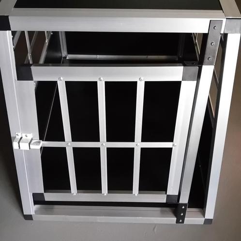 Hondenbench met enkele deur 54x69x50 NIEUW, Dieren en Toebehoren, Hondenbenches, Nieuw, Ophalen