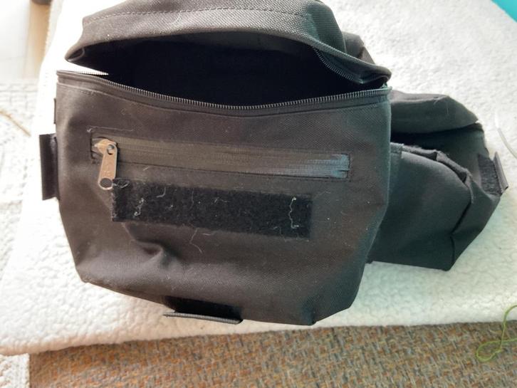 Julius K9 zijtassen maat 3, Dieren en Toebehoren, Hondenriemen, Zo goed als nieuw, Hondenriem-accessoire, Ophalen of Verzenden