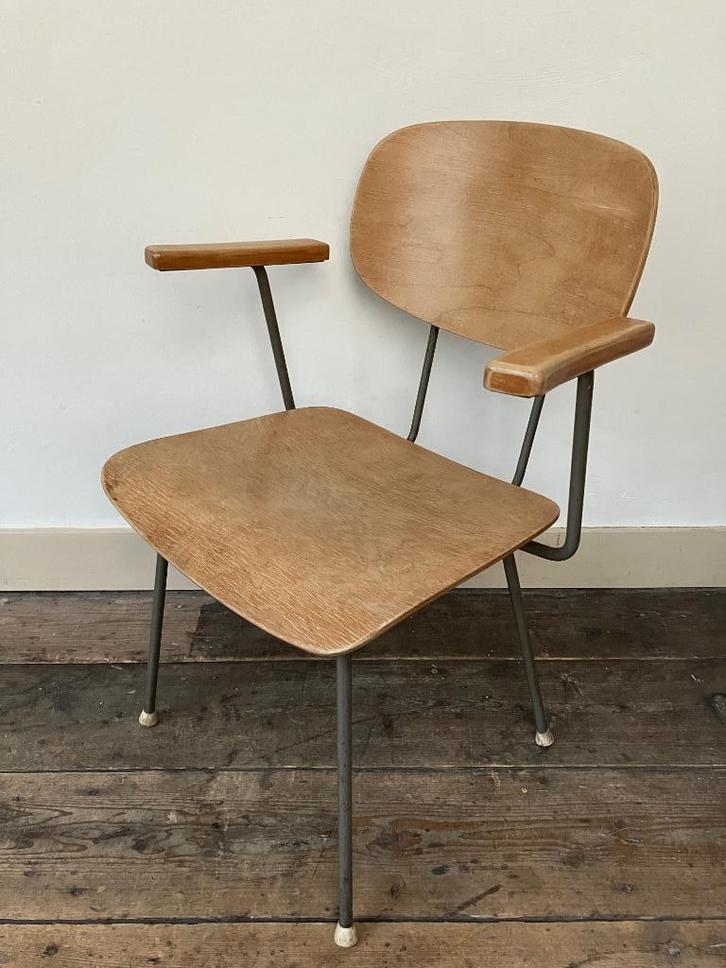 RARE Gispen 216 WIM RIETVELD stoel houten armleuningen 1952, Huis en Inrichting, Stoelen, Gebruikt, Eén, Hout, Metaal, Bruin, Ophalen