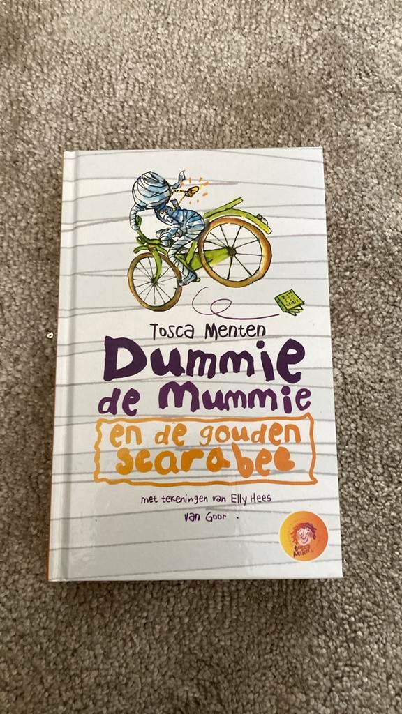 Dummie de mummie en gouden scarabee., Boeken, Kinderboeken | Jeugd | 10 tot 12 jaar, Zo goed als nieuw, Ophalen of Verzenden