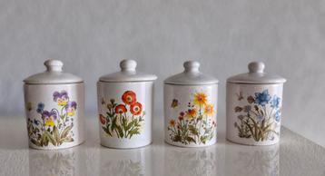 Vier Voorraadpotjes Wildflower beschikbaar voor biedingen