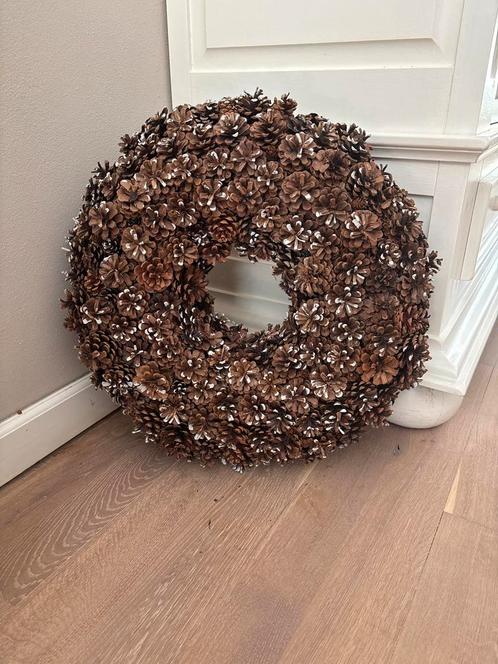 Dennenappelkrans XXL - 60cm, Huis en Inrichting, Woonaccessoires | Kransen, Zo goed als nieuw, Ophalen