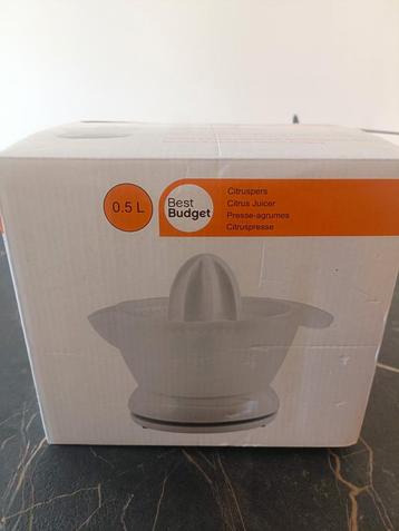 Citruspers nieuw in doos beschikbaar voor biedingen