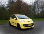 Peugeot 107 1.0-12V XR inruil koopje . elec ramen audio . en, Auto's, Voorwielaandrijving, Stof, Gebruikt, Zwart