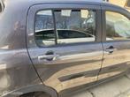 Deur met ruit rechtsachter grijs Suzuki Celerio ('15-'20), Auto-onderdelen, Carrosserie en Plaatwerk, Deur, Achter, Ophalen of Verzenden