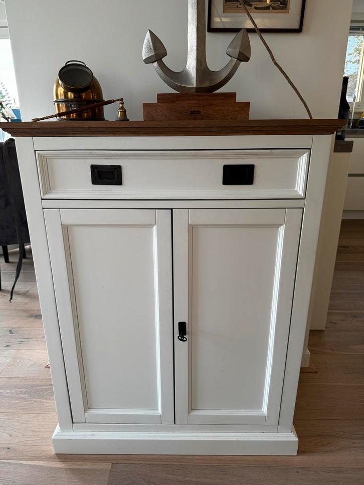 Witte kast in Riviera Maison stijl 80x40x104, Huis en Inrichting, Kasten | Buffetkasten, Zo goed als nieuw, Minder dan 100 cm