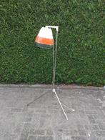 Vintage vloerlamp,  gemaakt van een oude droogkap, Vintage, Ophalen of Verzenden, Zo goed als nieuw, Metaal