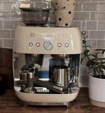 Smeg koffiemachine (bonen) beschikbaar voor biedingen