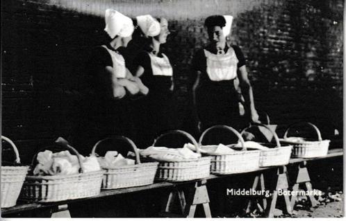 MIDDELBURG - BOTERMARKT, Verzamelen, Ansichtkaarten | Nederland, Ongelopen, Zeeland, Ophalen of Verzenden