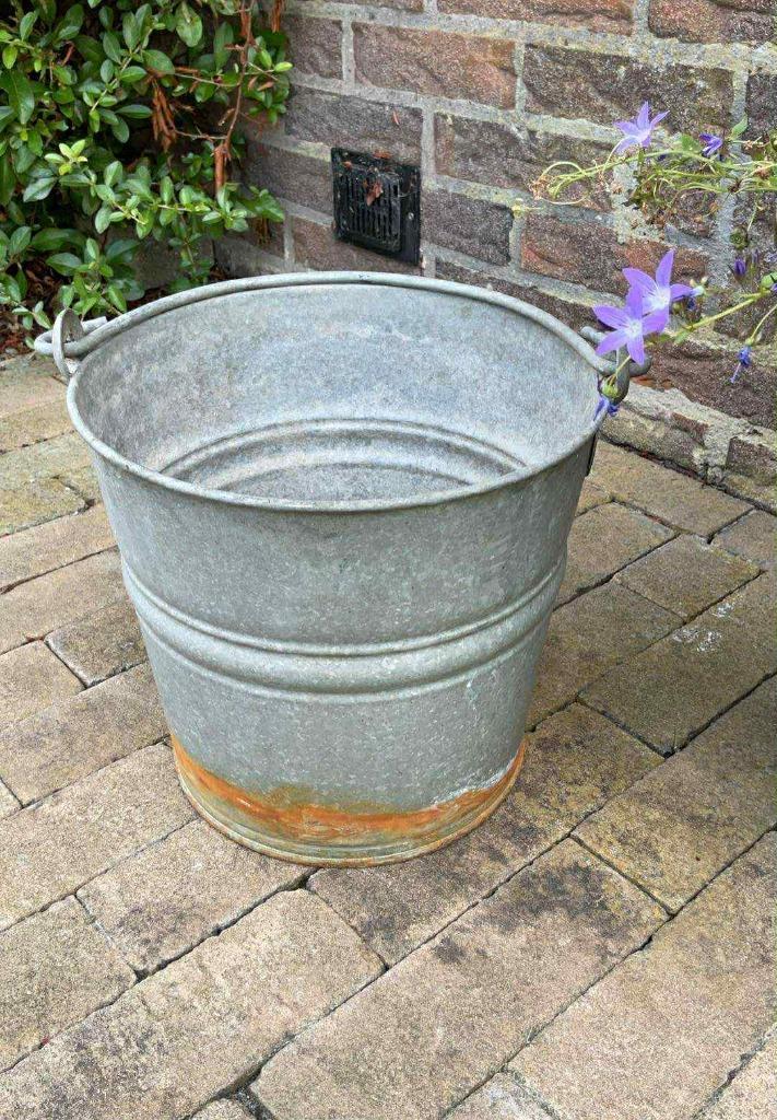 Brocante zinken emmer, Antiek en Kunst, Curiosa en Brocante, Ophalen