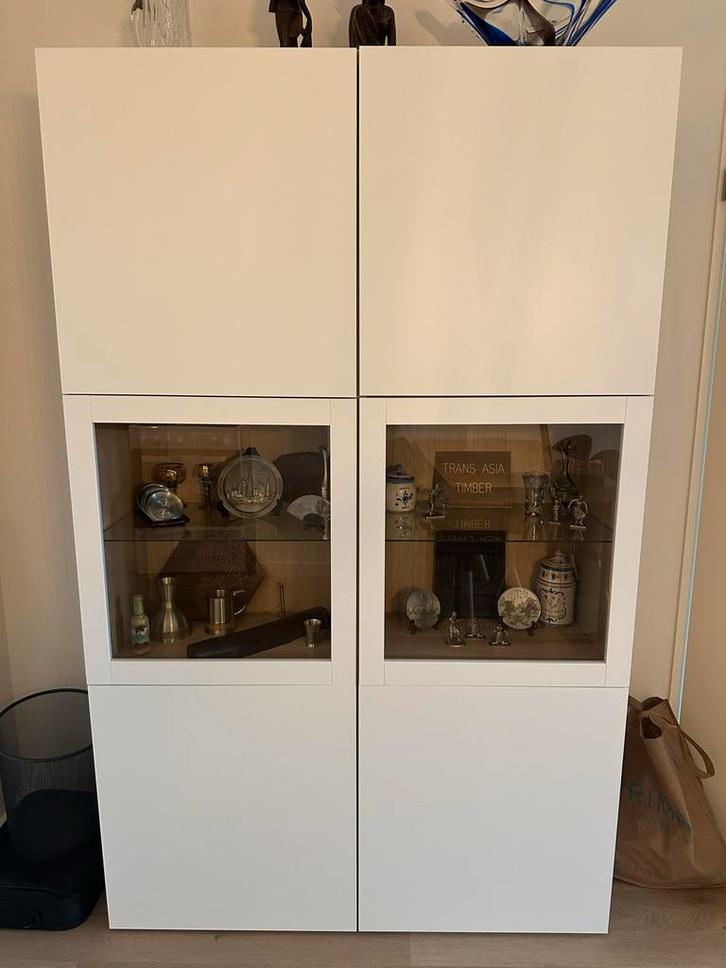 Mooie IKEA Besta Wandkast met Glazen Deurtjes, Huis en Inrichting, Kasten | Buffetkasten, Zo goed als nieuw, 150 tot 200 cm, 100 tot 150 cm