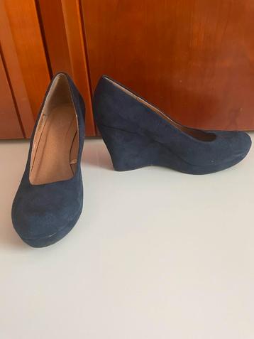 Sleehakken nieuw suede maat 40 beschikbaar voor biedingen