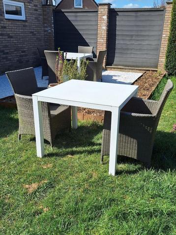 Tuinsetje beschikbaar voor biedingen