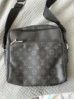 Louis vuitton Tas, Sieraden, Tassen en Uiterlijk, Tassen | Schoudertassen, Ophalen of Verzenden, Zo goed als nieuw, Zwart