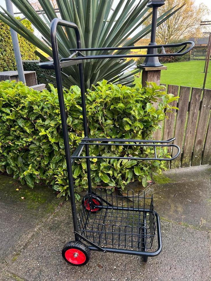 Zadelkar met hoes verrijdbaar zadelwagen tuigkar, Dieren en Toebehoren, Paarden en Pony's | Overige Paardenspullen, Zo goed als nieuw