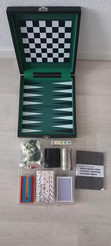 Klassiek Bordspel Set - Schaak, Backgammon, Meer!, Hobby en Vrije tijd, Gezelschapsspellen | Bordspellen, Nieuw, Een of twee spelers