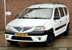 Dacia Logan MCV 1.6 Lauréate 7p. |Airco |Nieuwe APK |7 Perso, Auto's, Stof, Gebruikt, 4 cilinders, 635 kg