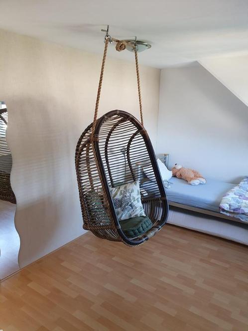 Mooie Rotan Hangstoel, Huis en Inrichting, Stoelen, Zo goed als nieuw, Eén, Hout, Riet of Rotan, Bruin, Ophalen