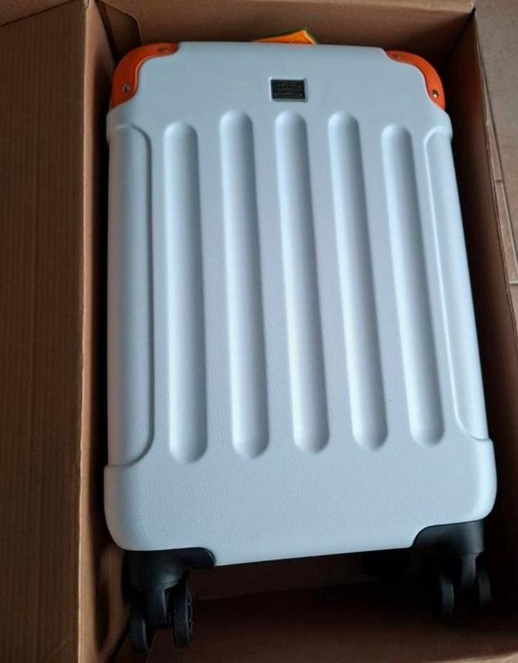 2x Postcodeloterij Trolley - Nieuw in doos, €35, per stuk, Sieraden, Tassen en Uiterlijk, Koffers, Nieuw, Hard kunststof, Minder dan 50 cm