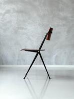 Pyramide stoel Wim Rietveld vintage design Ahrend de Cirkel, Gebruikt, Bruin, Vintage, Ophalen of Verzenden