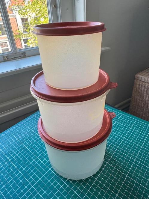Drie voorraadbussen van Tupperware., Huis en Inrichting, Keuken | Tupperware, Gebruikt, Ophalen of Verzenden