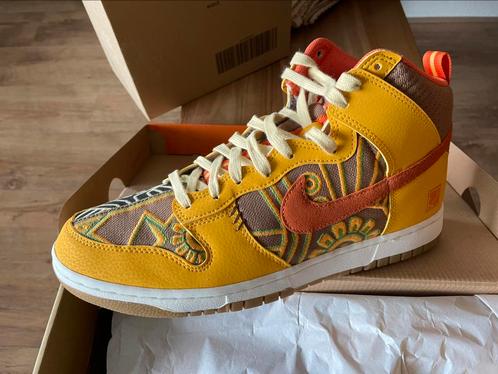 Nike Dunk Hi Premium Somos Familia 45, Kleding | Heren, Schoenen, Zo goed als nieuw, Sneakers of Gympen, Overige kleuren, Ophalen
