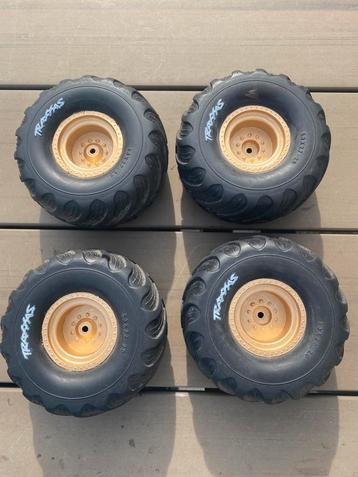 Traxxas Monsterjam banden beschikbaar voor biedingen