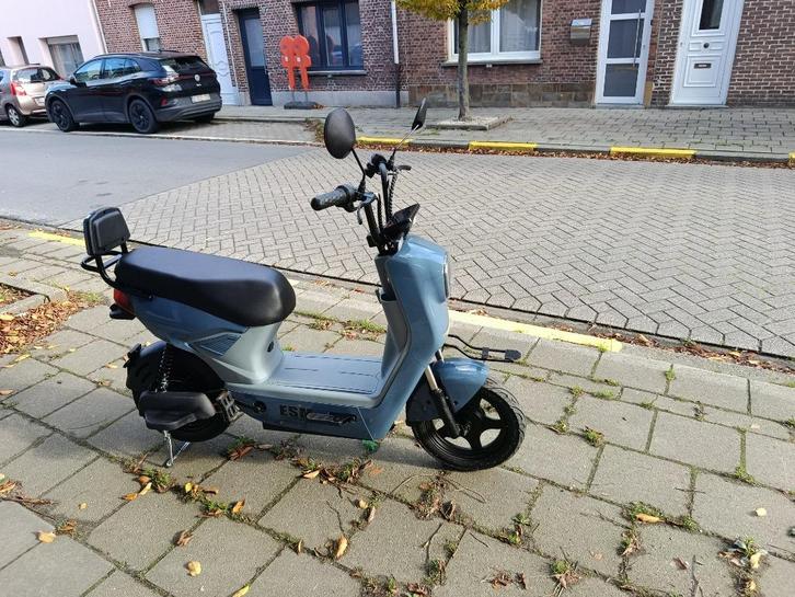 E-scooter, Fietsen en Brommers, Snorfietsen en Snorscooters, Nieuw, Overige merken, Elektrisch, Ophalen