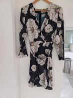 Marciano by Guess jurk. Maat 44, Overige kleuren, Maat 42/44 (L), Ophalen of Verzenden, Zo goed als nieuw