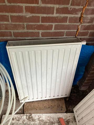 Radiatoren type 21 beschikbaar voor biedingen