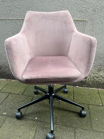 Fluwelen bureaustoel Nora (roze) - WestWing