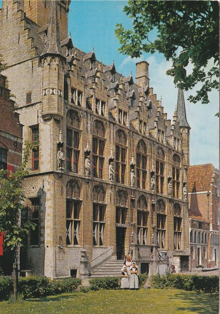VEERE Stadhuis Klederdracht, Verzamelen, Ansichtkaarten | Nederland, Ongelopen, Zeeland, 1960 tot 1980, Verzenden