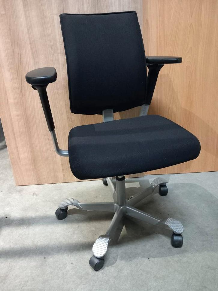 Hag Bureaustoelen in nette staat, Huis en Inrichting, Bureaustoelen, Gebruikt, Bureaustoel, Zwart, Ergonomisch, Ophalen