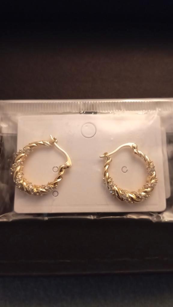 Mooie nieuwe oorbellen met Strass, Sieraden, Tassen en Uiterlijk, Oorbellen, Nieuw, Hangers, Overige materialen, Goud, Met strass