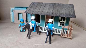 Playmobil set Wilde westen 3 poppetjes groot huis, 2 paarden beschikbaar voor biedingen